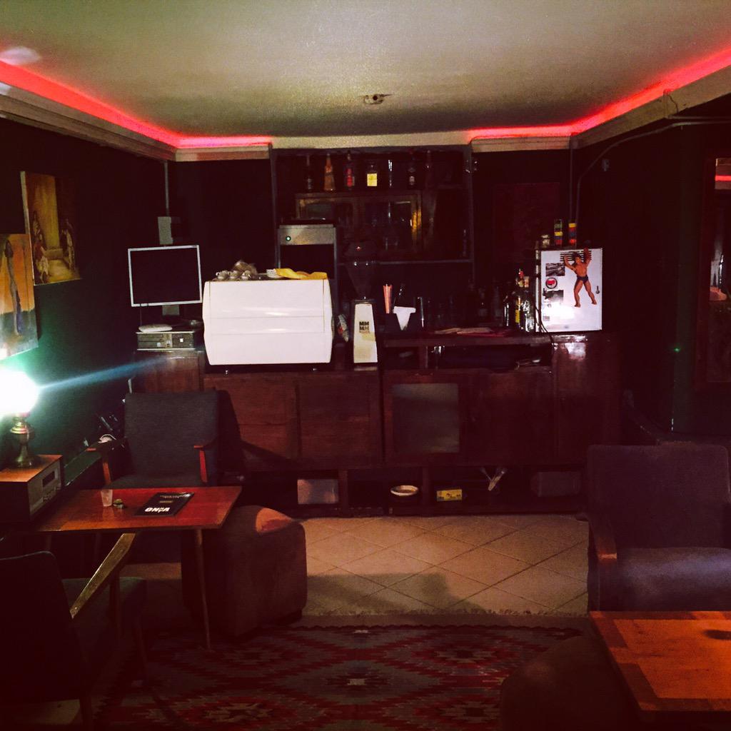 bunker1944's tweet photo. #Bunker1944 http://t.co/OwMjdXPq5E