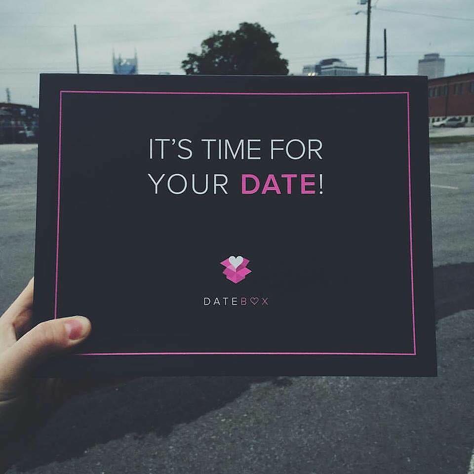 russfallett's tweet image. 🎉 It's time! 🎉 Time for your first date. Boomski. #getdatebox  #YourRelationshipMatters @g… ift.tt/1LmtNxk