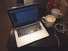 ShengMayo's tweet photo. twitter and hot cofee atm :) http://t.co/Rb2FCUmlh7