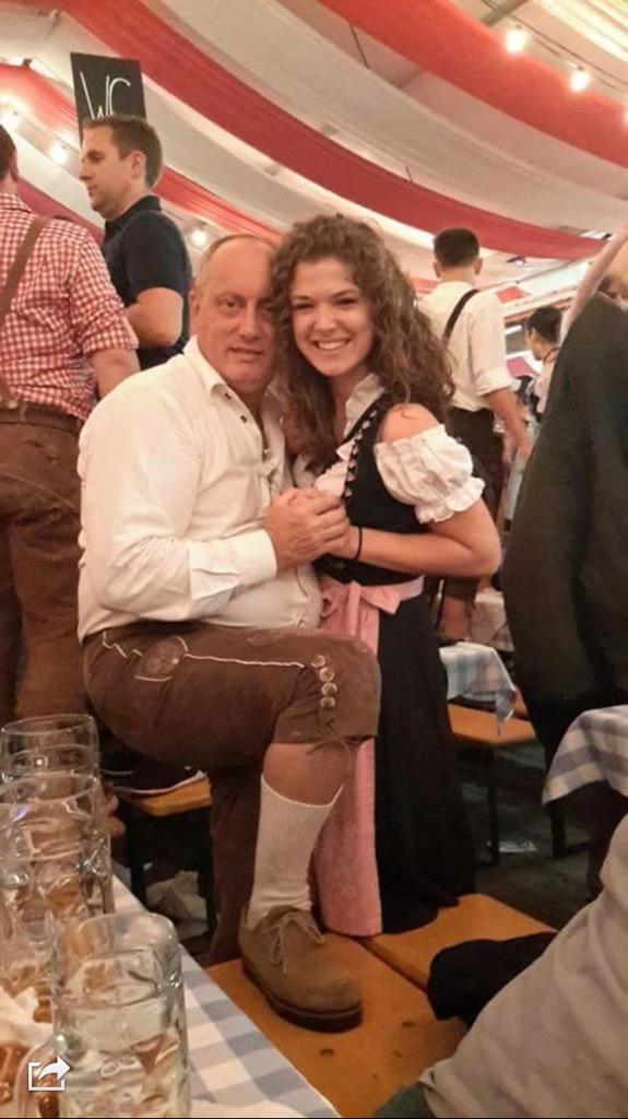Engel_Mx's tweet photo. Italy n Germany @ Volksfest 2105 http://t.co/Ne5O3HCj2B