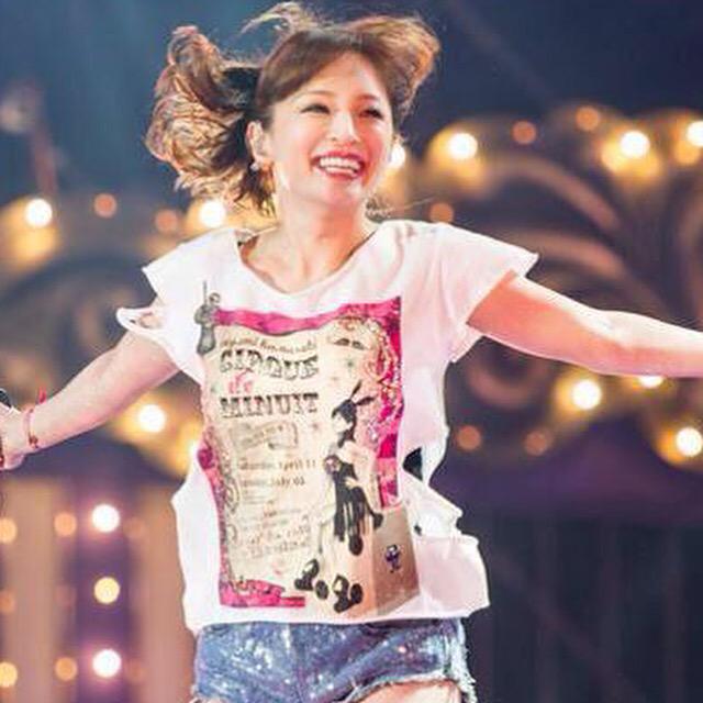  Forever LOVE...\\  /
ayumi hamasaki 10.02.37th HAPPY HAPPY BIRTHDAY o( )                             