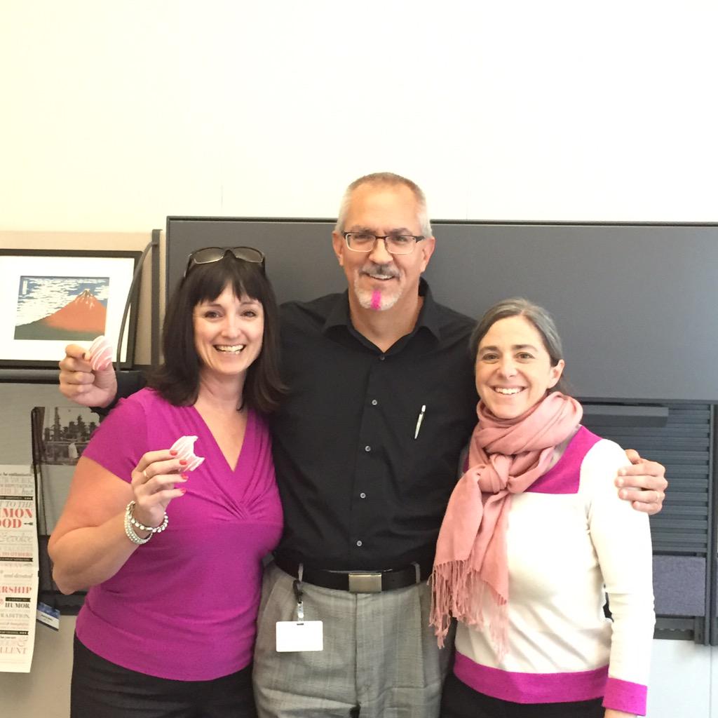 MarciaAMetz's tweet photo. Think #Pink ! #EOS2GETHER for #breastcancer #awareness @jessicalobe1 @DavidJAllen3 #pinkshirts & #pinkbeards http://t.co/EbXzFQckVk