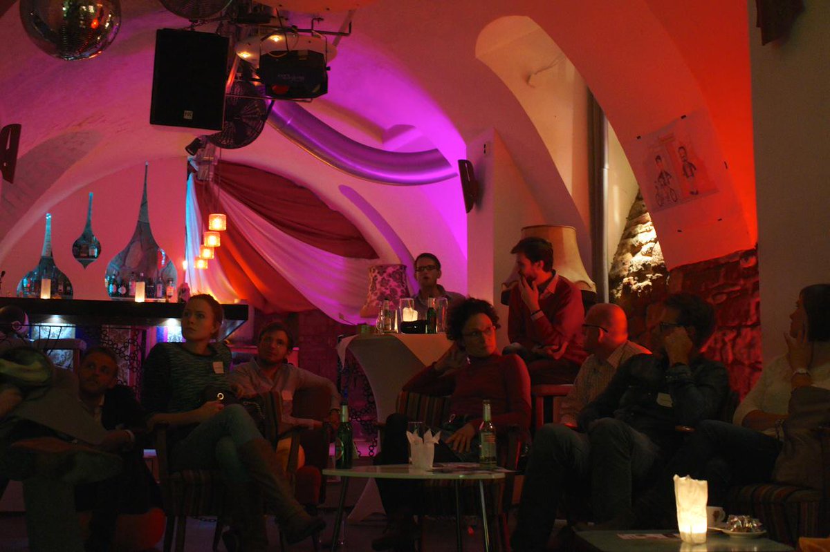 mentorlane's tweet photo. Gestern Abend: MENTOR FIRESIDE ft. @clu_de @JustsoSoftware @BASISREBELL + Support von @chkerth @dputsche @HardyIsken http://t.co/srTlZVpjf0