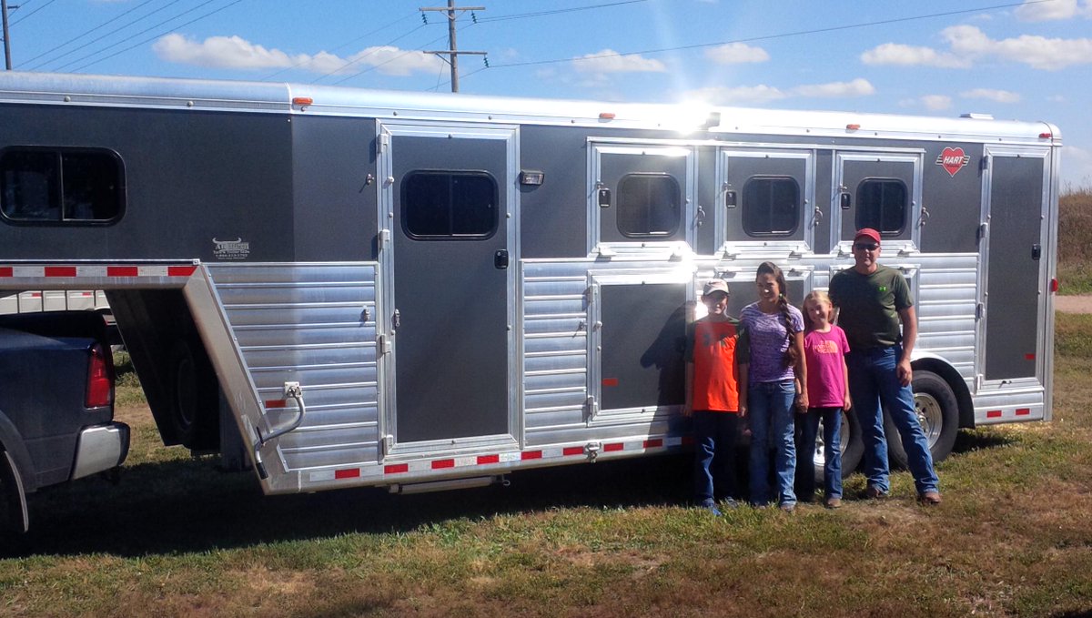harttrailers's tweet photo. Congrats to Chad and Becky Ortmeier who just purchased this 3H #Hart #SmartTack from AK Creations in North Loup NE! http://t.co/GYmcLAhZag