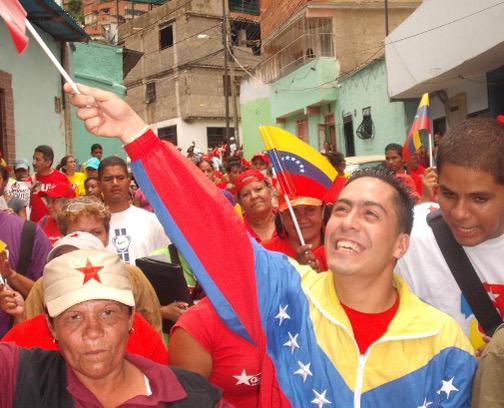 PartidoPSUV's tweet photo. Fuiste ejemplo de lucha y de sensibilidad social... No te olvidaremos jamás ¡Robert vive! #ConRobertEnBatalla http://t.co/AndOQEjJzY