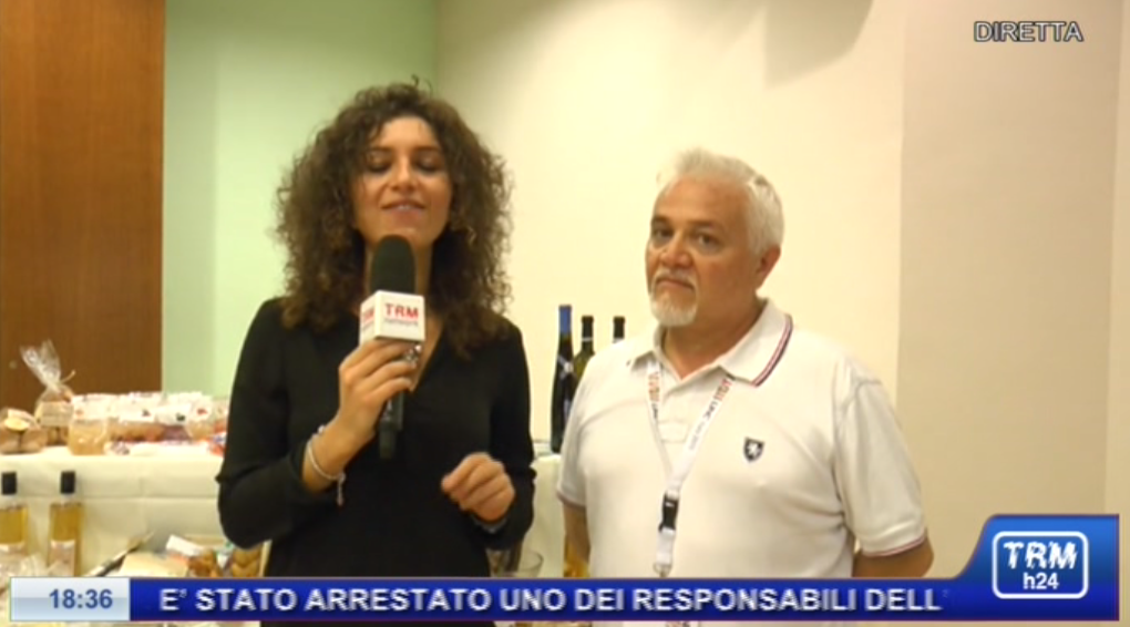 TRMh24's tweet photo. Saremo in diretta da Maratea anche alle 20.00 per chiusura #Linc2015, con i Gal d'Europa. Siamo su Sky al ch. 519 http://t.co/czsRUXRRYG