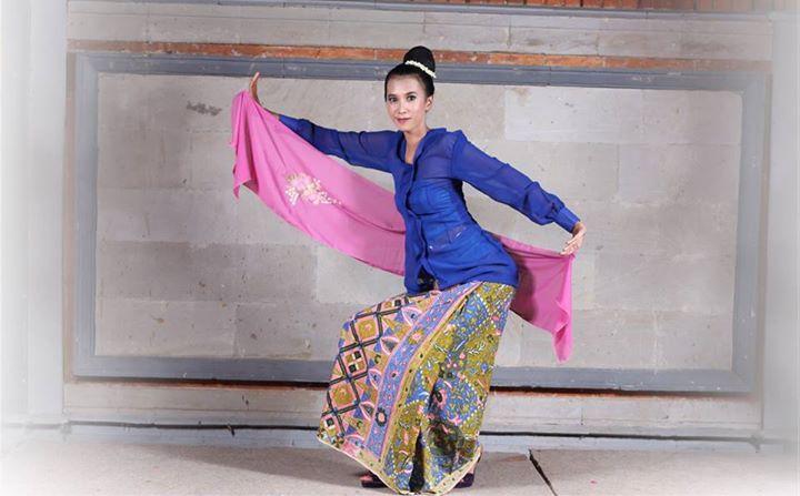 indotopmodel_'s tweet photo. Runner Up @topmodel_yapmi 2015 : DKI Jakarta I @Dipoandaru_ &amp; Meli Yanti :) http://t.co/4qarCtNQa9