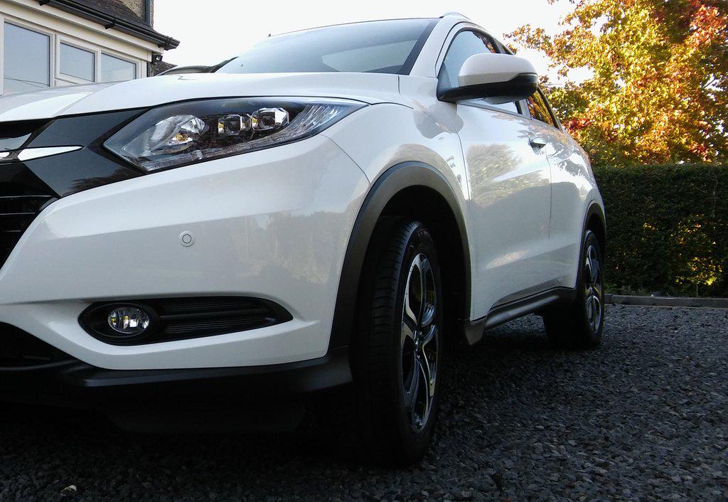 NFAutoclean's tweet photo. New car protection detail on this #Honda #HRV in the sunshine today. Looking reflective finished with Collinite 476s https://t.co/c2o7JNhnGG