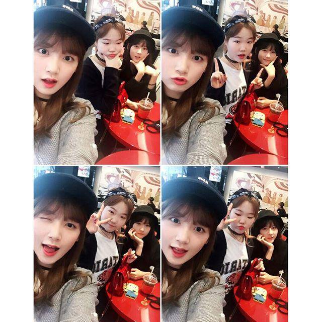 hellovenustr's tweet photo. 300915 | Yeoreumstagram
hv_ahn_summer

Sae(Ron), Su(Hyun) ve Yeoreum üçlüsü ㅋㅋㅋㅋㅋㅋㅋㅋㅋㅋ SaeSu'mla birlikteyim~❤ https://t.co/k8zImFLZk1