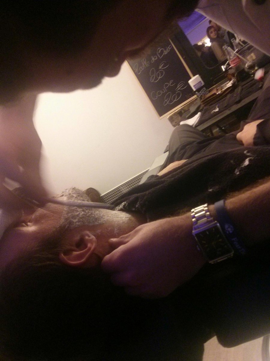 Nola_agency's tweet photo. #customparty2015 Rasés de près ! Shave my ride ! https://t.co/u1EfMIBZeU