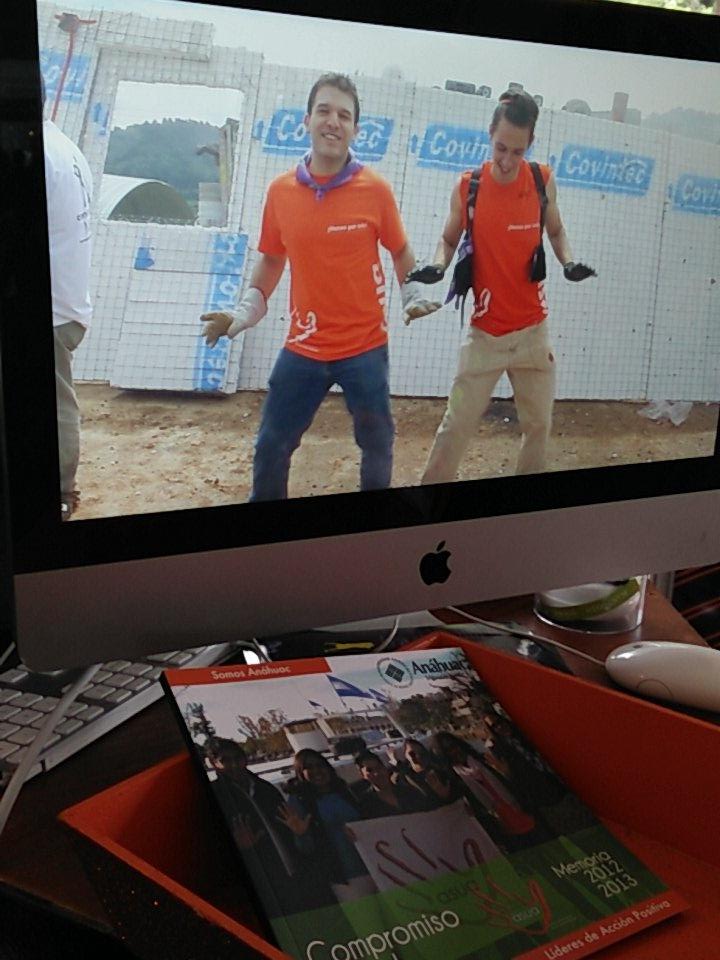 jiimesp's tweet photo. La leyenda en el video de ASUA! #OVAnahuac #díaOV https://t.co/9FDgwbKVXM