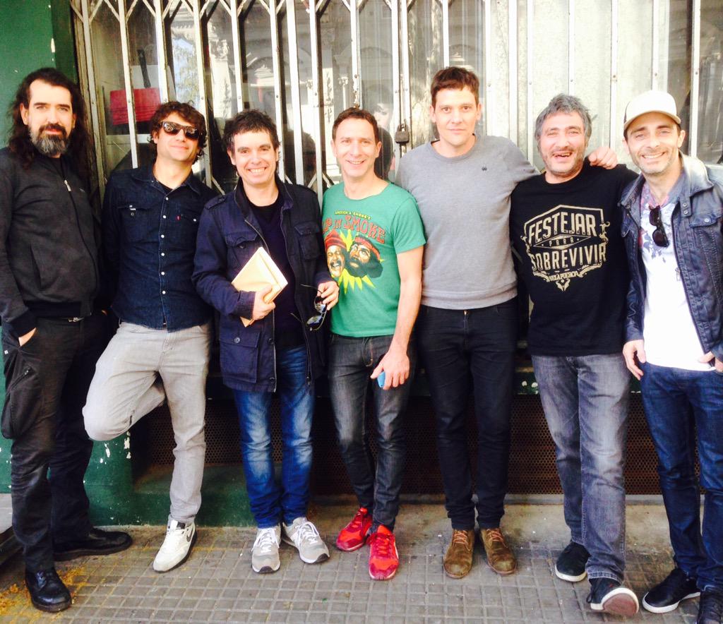 En el #DíaDeLaMúsica justo nos encontramos estas caras.
Identifique los personajes...