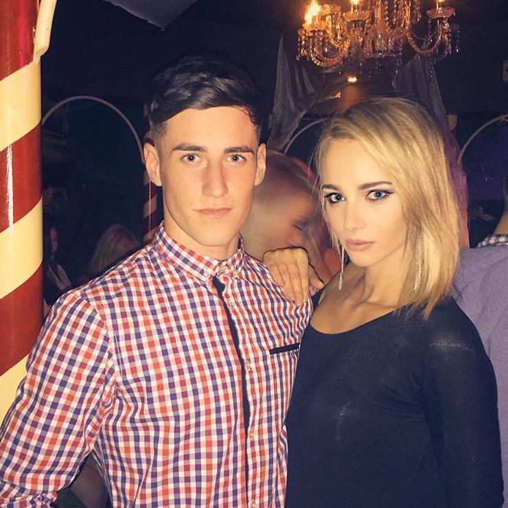 NathanAdams95's tweet image. How beautiful is one of our models niki? Good to catch up with you last week! #ARmodels #IrishModels