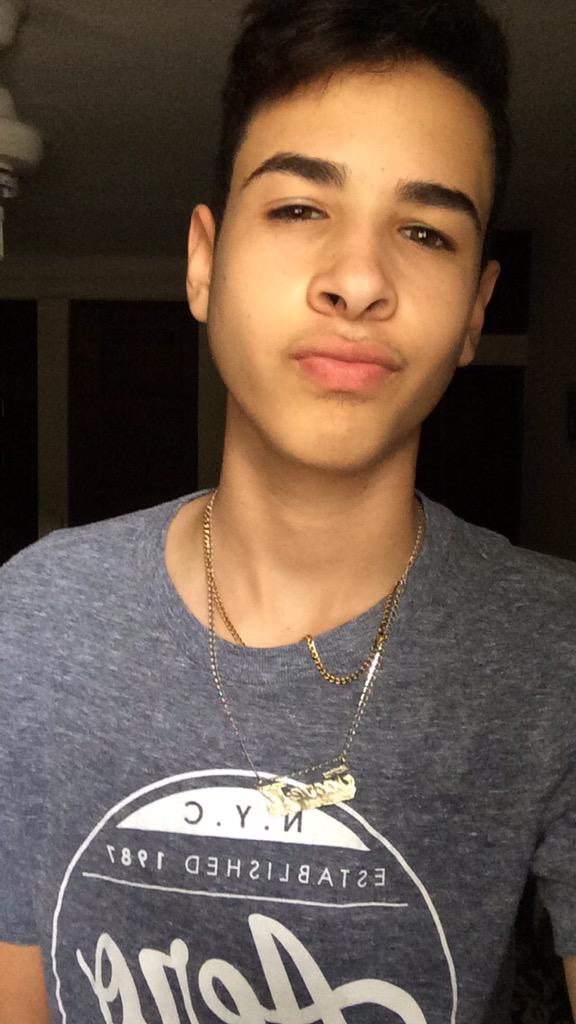 JosueMenez_'s tweet photo. Hey 👋🏻 https://t.co/oTT1l2JoqS