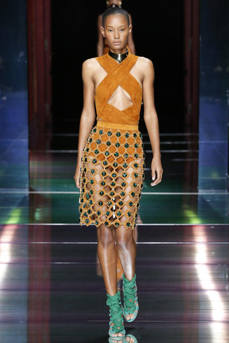 WWAMmag's tweet photo. Balmain Spring 2016 PFW https://t.co/6NhTc6fWh3 https://t.co/vmNKofZFTe