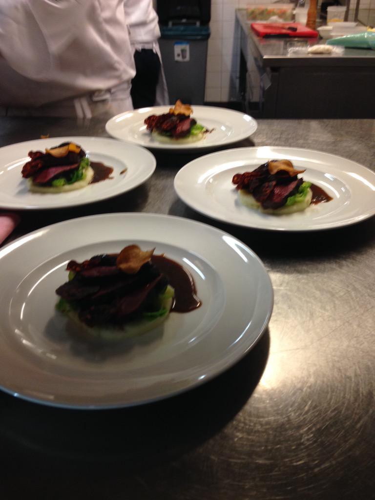 faculty_club's tweet photo. Vandaag nieuwe menu kaart en over 2 weekjes ook weer wild op het menu https://t.co/DGqArexHKS
