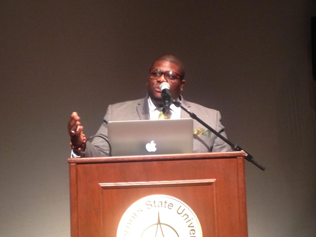 AurelioOnCampus's tweet photo. Mr. Robert Clay proudly shares components of both @Governors_State & @PrairieStateCol #DDPMSI programs. https://t.co/7rPEwkiyKh
