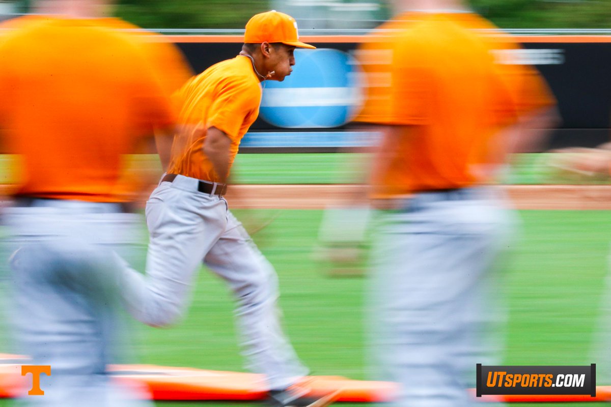 Vol_Photos's tweet photo. .@Vol_Baseball back at work as Fall practice started today! https://t.co/h1l5NSybqA