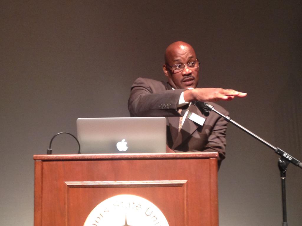 AurelioOnCampus's tweet photo. @PrairieStateCol Dean Felix Simpkins ends #DDPMSI with powerful "call to action" for student success! https://t.co/0PUtJfTk4T