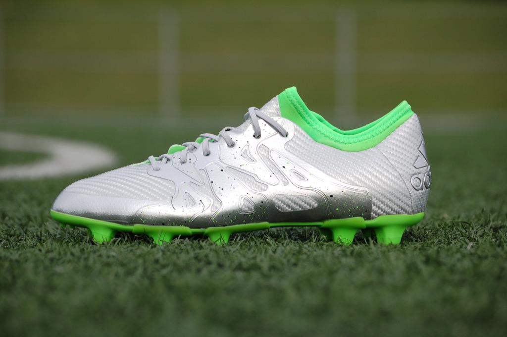E_S_Maple's tweet photo. The #Eskolaite Pack from @adidasfootball
#X15 or #ACE15?
BOTH available online & in-store at #In2Sports https://t.co/d6I5SpQ98F