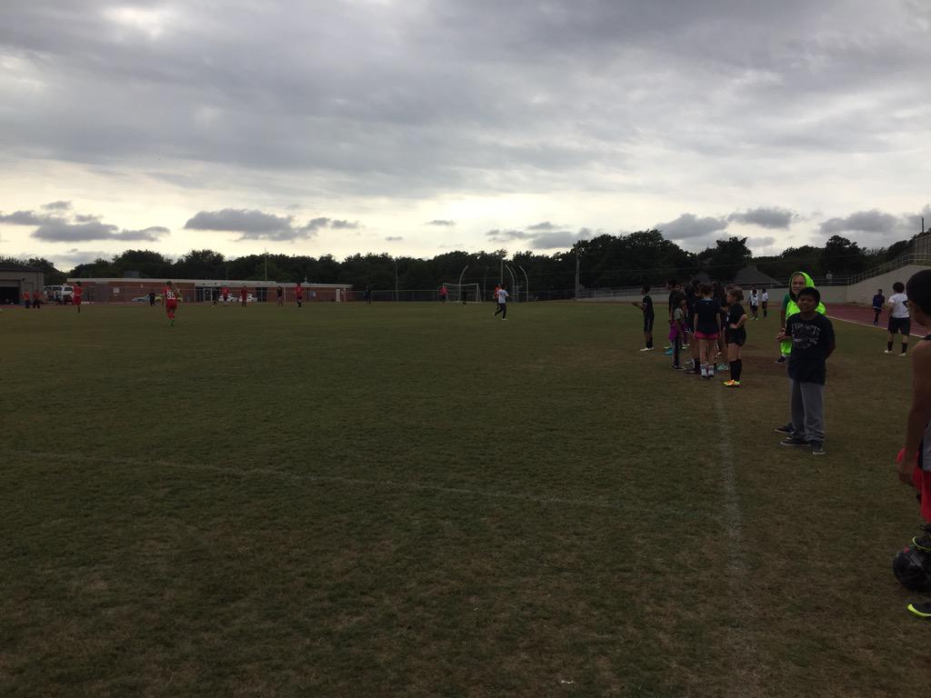 DrJennShaver's tweet photo. #pantherpd vs. @Central_Tigers soccer game!!! So fun!!!! So many teachers and kids out here! Love it!!! #epsmschat https://t.co/eYWfsZXSIs