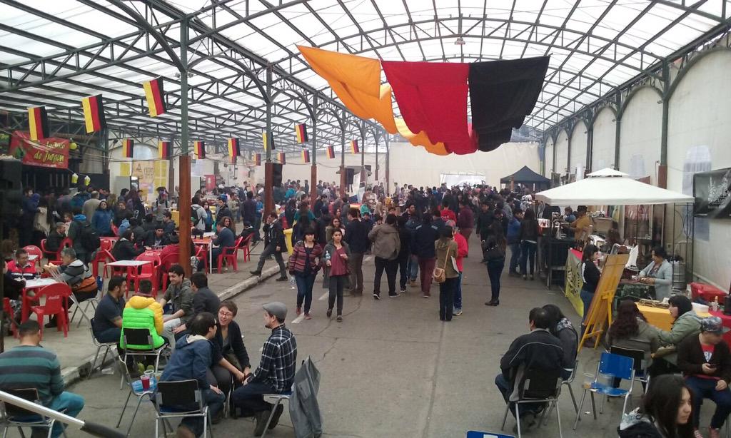 Feuerwehr6's tweet photo. Todos invitados!!! Los esperamos en #CalleTechada #fiestacervezapuertovaras #PuertoVaras RT @soypuertomontt https://t.co/cxmanY8frc