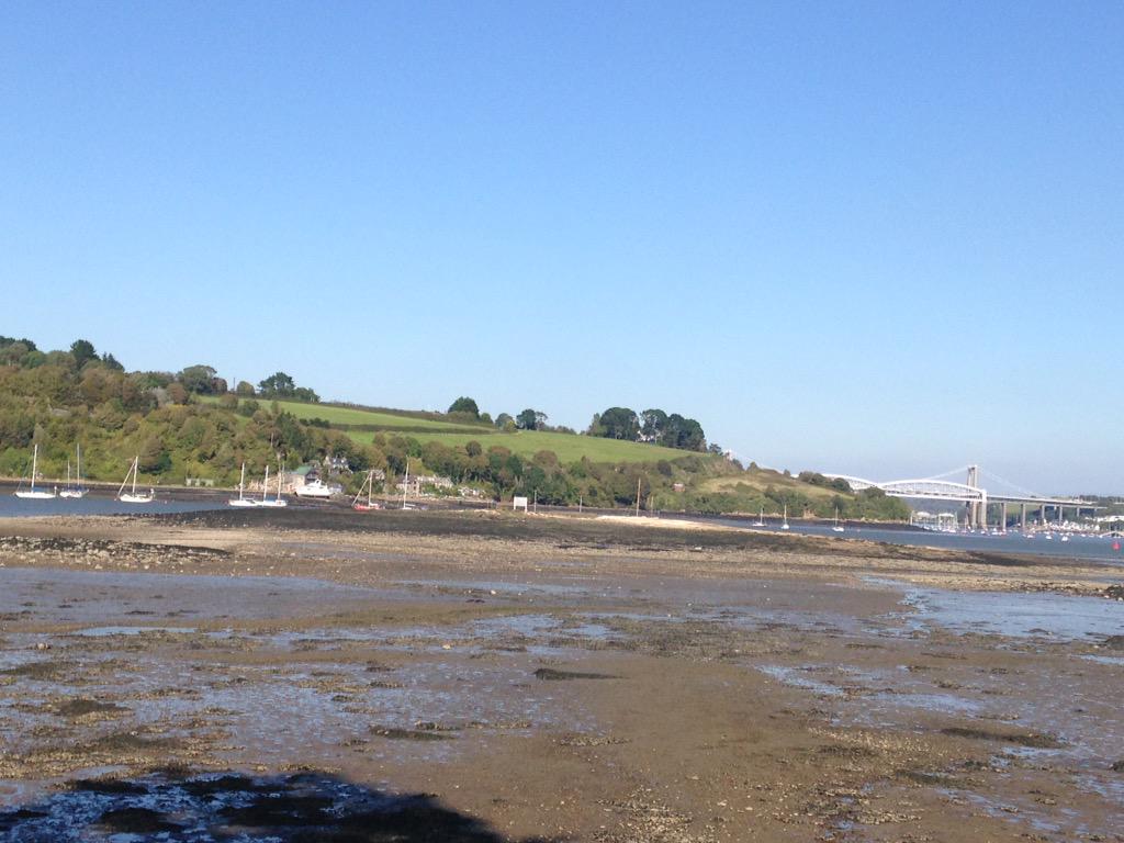 THUNTER_x's tweet photo. Beautiful views from Antony #riverlynher #tamarroadbridge #brunelrailbridge https://t.co/WAedus50lw