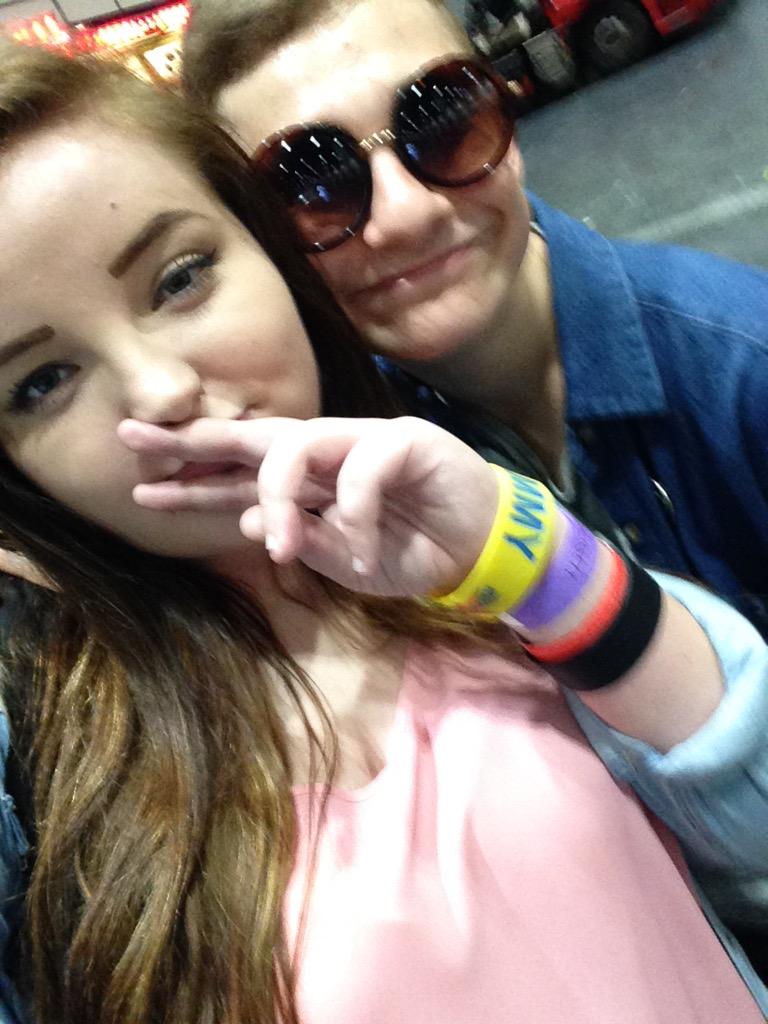 frantalbons's tweet photo. @ariamark can we appreciate a few of our best pics together pls https://t.co/xoyhqGhakc
