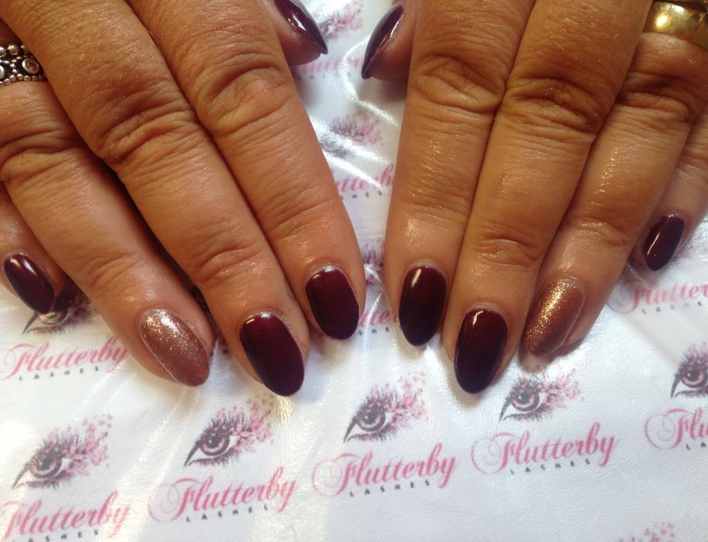 FlutLash's tweet photo. Lovely autumnal nails by Danni today 🍂 #nails #autumn https://t.co/7egY83SoSD