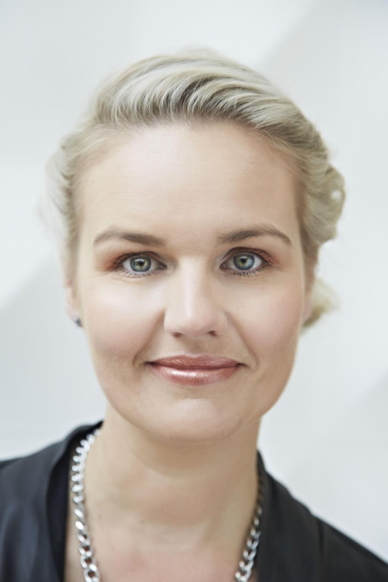 How do you turn #creativity into a #business? Live chat with Kellie Taylor <a href="/moochi_nz/">moochi</a> 2pm Weds. #woinzmentors