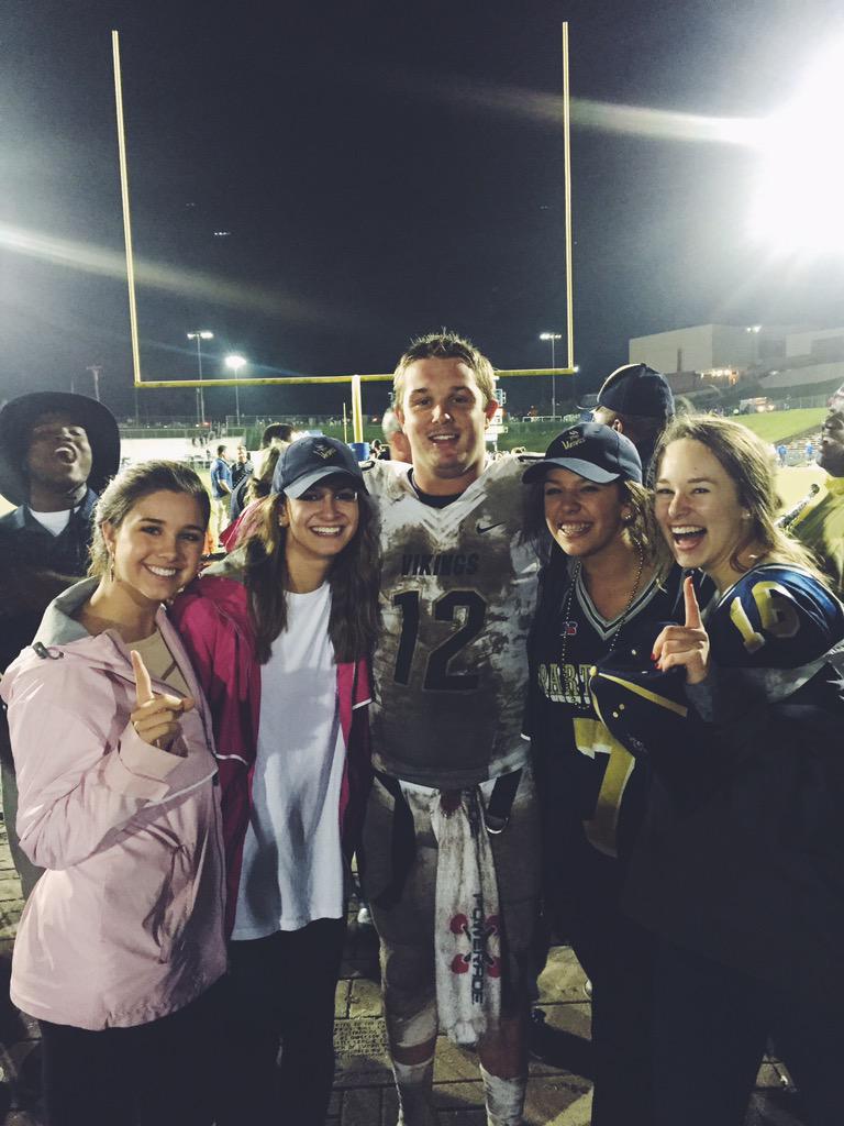 HannahStax99's tweet photo. NOTHIN LIKE A WIN AT BYRNES #SPAHIGHBACK 
@Austin_Scott12 http://t.co/LCR65xSN8V