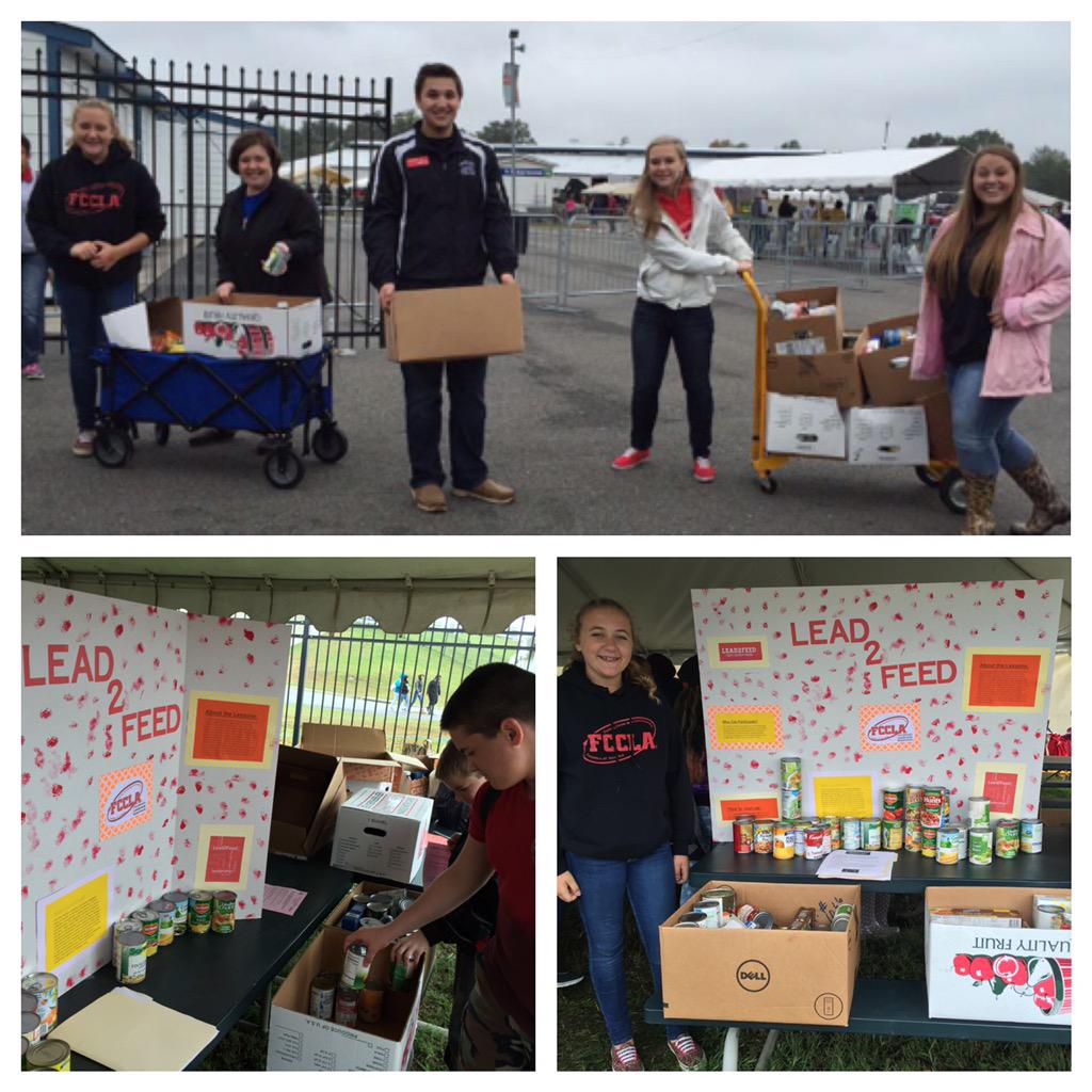 #VAFCCLA thanks the members who donated canned goods to a food bank through @LeadtoFeed at #FCCLA Day <a href="/VaStateFair/">Virginia State Fair</a>!