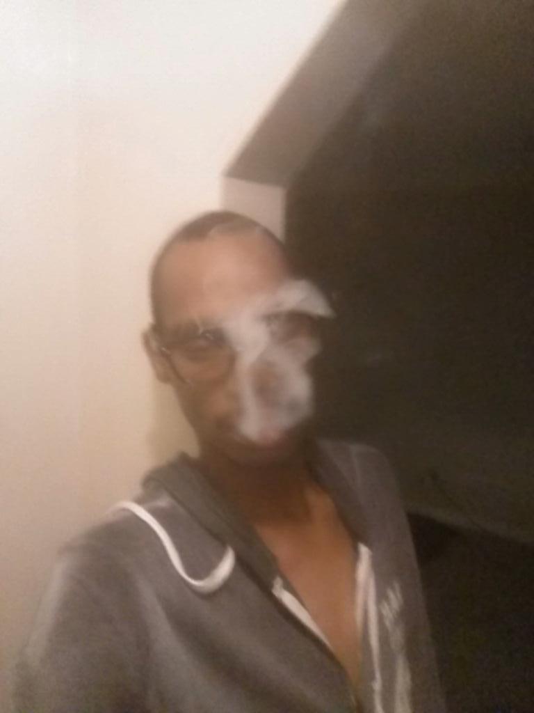 MarshallStrait's tweet photo. I guess I have one thing to say now but idk how to say it without being a bitch about it.. http://t.co/jZXsgV0Lg8