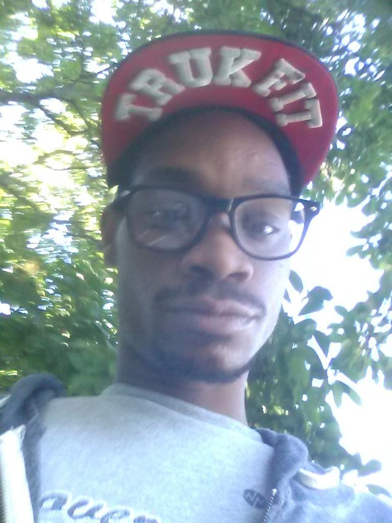 MarshallStrait's tweet photo. I guess I have one thing to say now but idk how to say it without being a bitch about it.. http://t.co/jZXsgV0Lg8