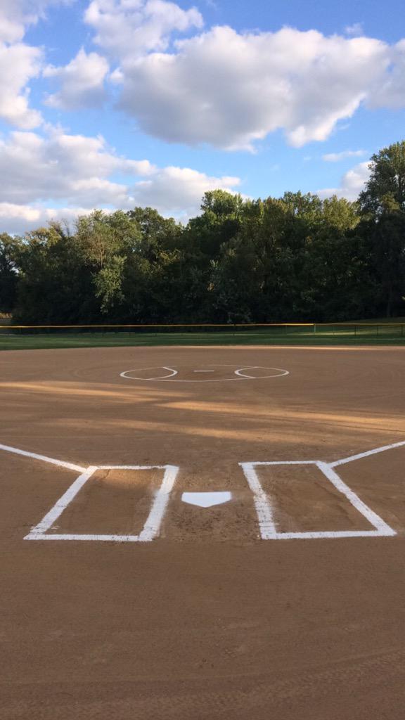 spinks_maddie's tweet photo. beyond blessed to play the game I love everyday⚾️ http://t.co/ZxBn1a3ctW