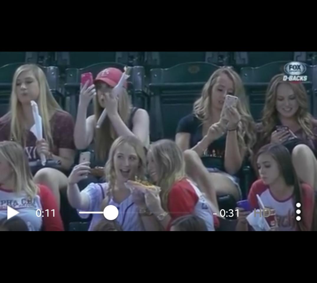 TwanieBoy's tweet photo. I watch this video I was waiting for @BigNeechi to show up! #ItsSnowing http://t.co/c1EJWf62Ym
