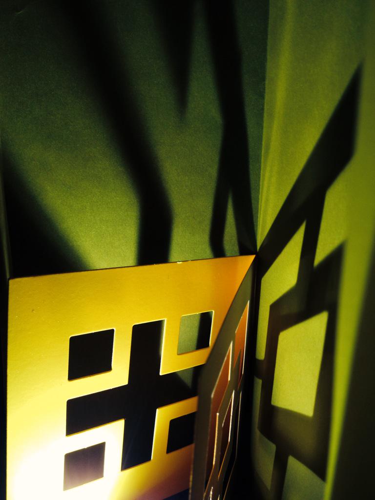 colourlightz's tweet photo. http://t.co/pF21HR8K7n