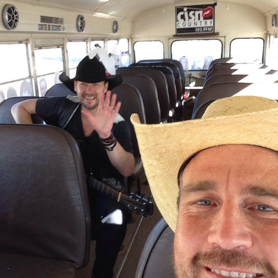 CISNCountry's tweet photo. @paulbrandt turn around...turn around!!!  This is awesome #Schoolbussessions @ChrisScheetz 
http://t.co/Icw3C69gou http://t.co/QcigsPGgWC
