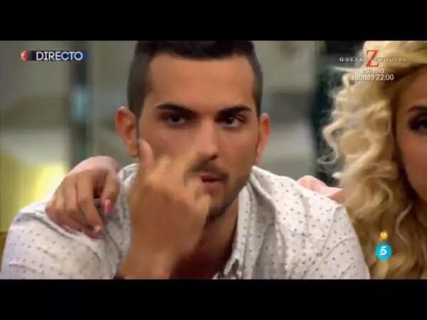 CFsofiasuescgh's tweet photo. "No has tratado a Sofia como se merece"
"A lo mejor es demasiado lista" http://t.co/Q4Lo0qKcOw