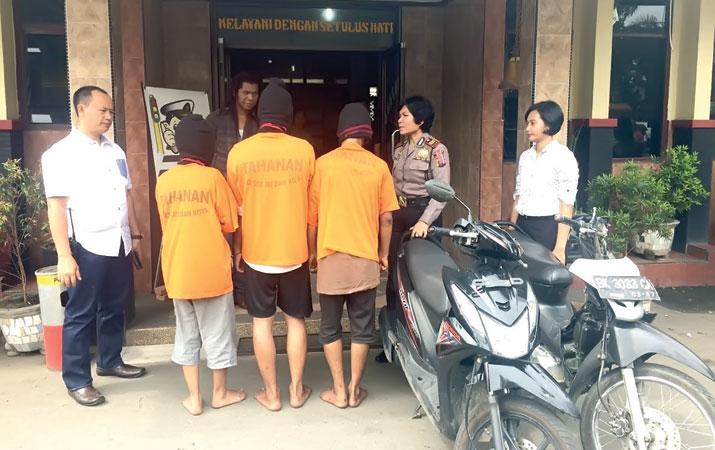 Polsek Medan Kota Ringkus Tiga Begal
Info : analisadaily.com