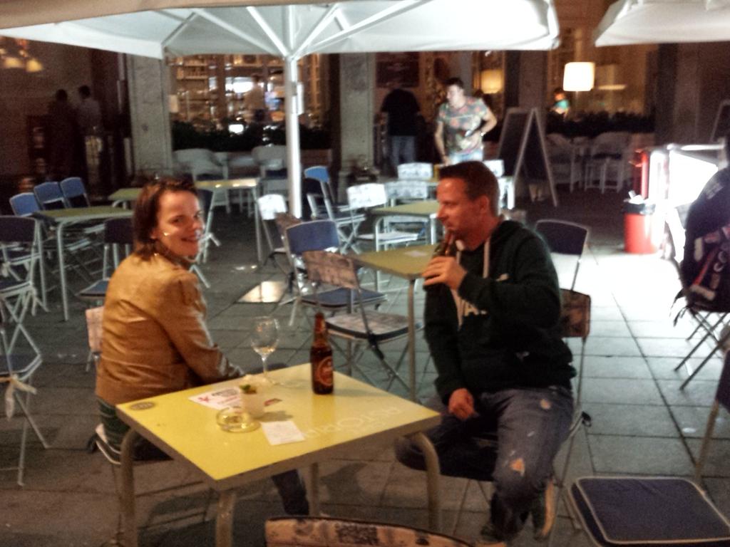 MennoZelf's tweet photo. Het wordt rustig in #braga #zuudhornontour #bragro http://t.co/pljG3c9mDs