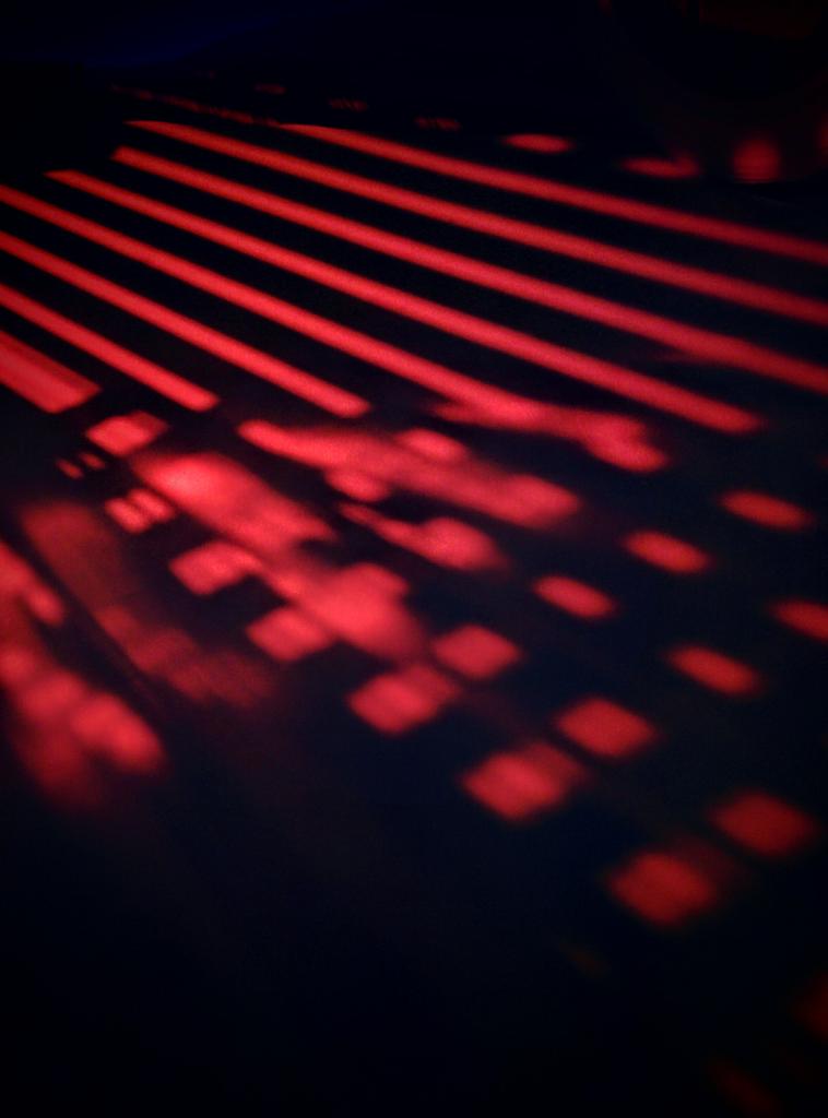 DTimtchenko's tweet photo. A prison of light #IALDToronto #IALDchasedark #GVALighting http://t.co/FcO8xEZz1v