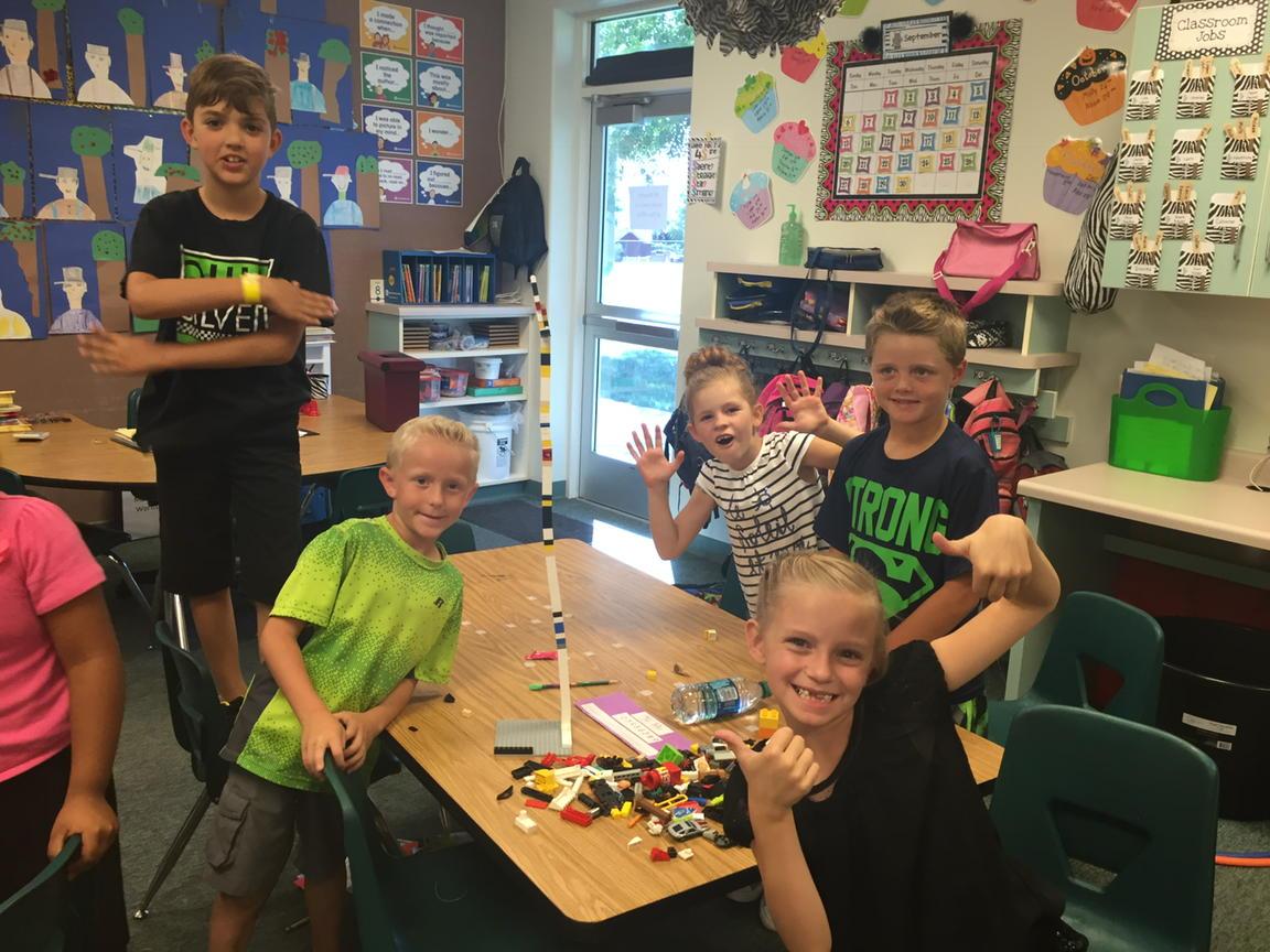 staceyjocox's tweet photo. @Redmtelementary These awesome kids won the tallest Lego tower contest!  #secondgraderocks http://t.co/K7kfEjumjV