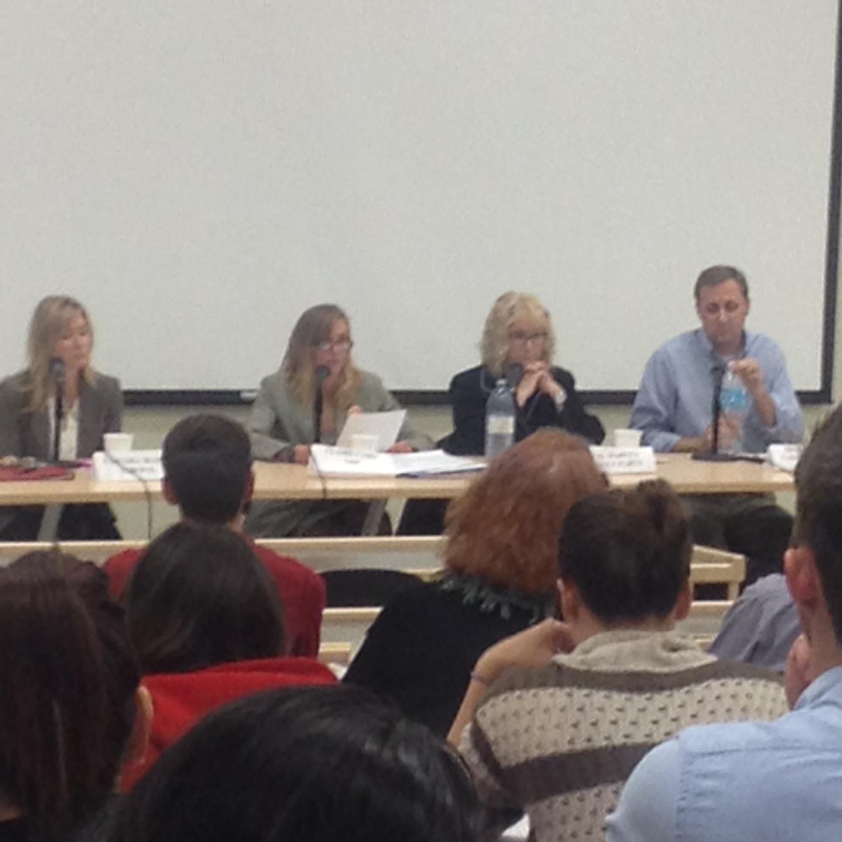 ClaireCard's tweet photo. Well attended candidates forum at Usask health sciences #usaskvotes #yxe #ndp #elxn42 http://t.co/S0LSelUPot