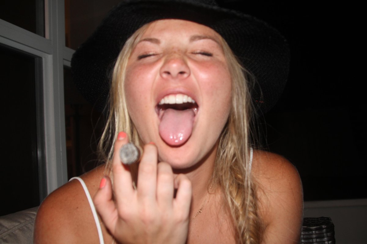 julia_ands's tweet photo. can't w8 to see this bad gurlll next week!!!! http://t.co/u9ypIg2UAr