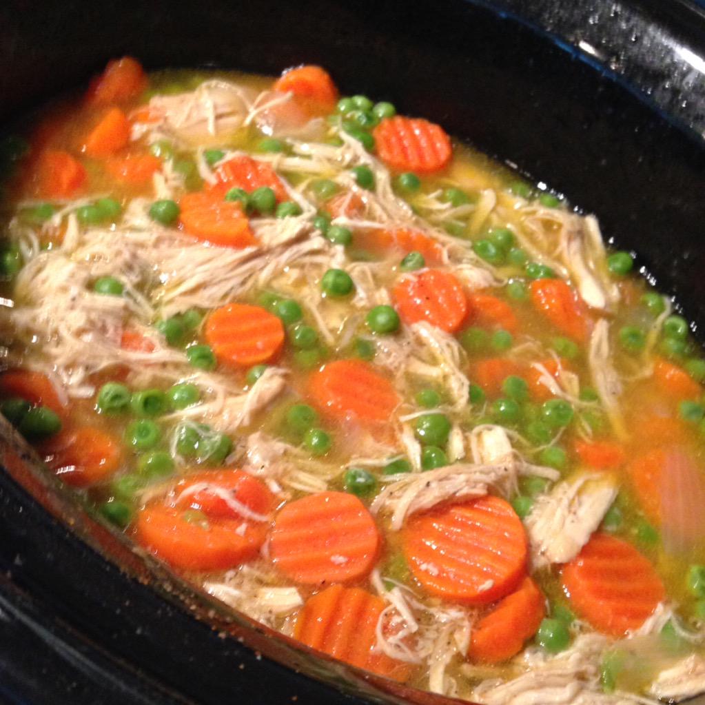 uptowngirl704's tweet photo. Since I'm not wasting time grocery shopping anymore, my cooking game is on point #ShiptLife #chickensoup #MemberShipt http://t.co/7bmegfy1Ou