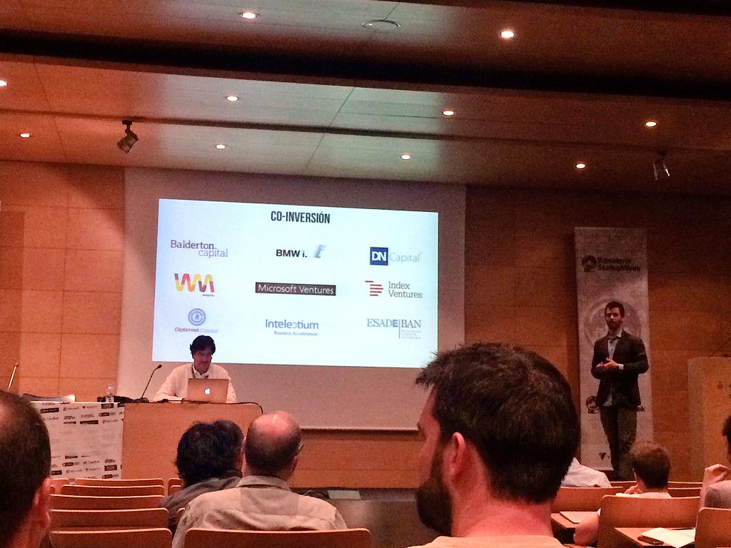 dineyo's tweet photo. ¿Conocéis el #croudfunding? Ahora en @BCNStartupWeek con @borrellpepe de @CrowdcubeES! Estad atentos! #bcnstartupweek http://t.co/a4IqAFp2B1