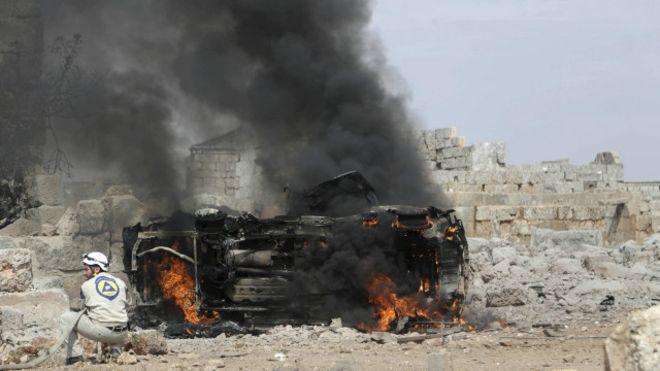 Presiden Prancis temui Presiden Rusia, terkait serangan udara Rusia yang "tidak pandang buku"bbc.in/1M5GQOe