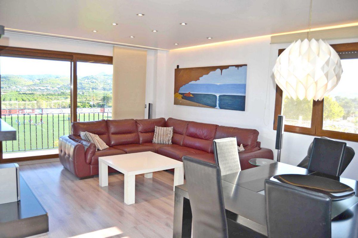 LauroraVillas's tweet photo. En Venta Apartamento 100% reformado de estilo moderno en la zona del Frechinal en Jávea.
http://t.co/Q3TlbVYyKN http://t.co/ptxu1AoqwT