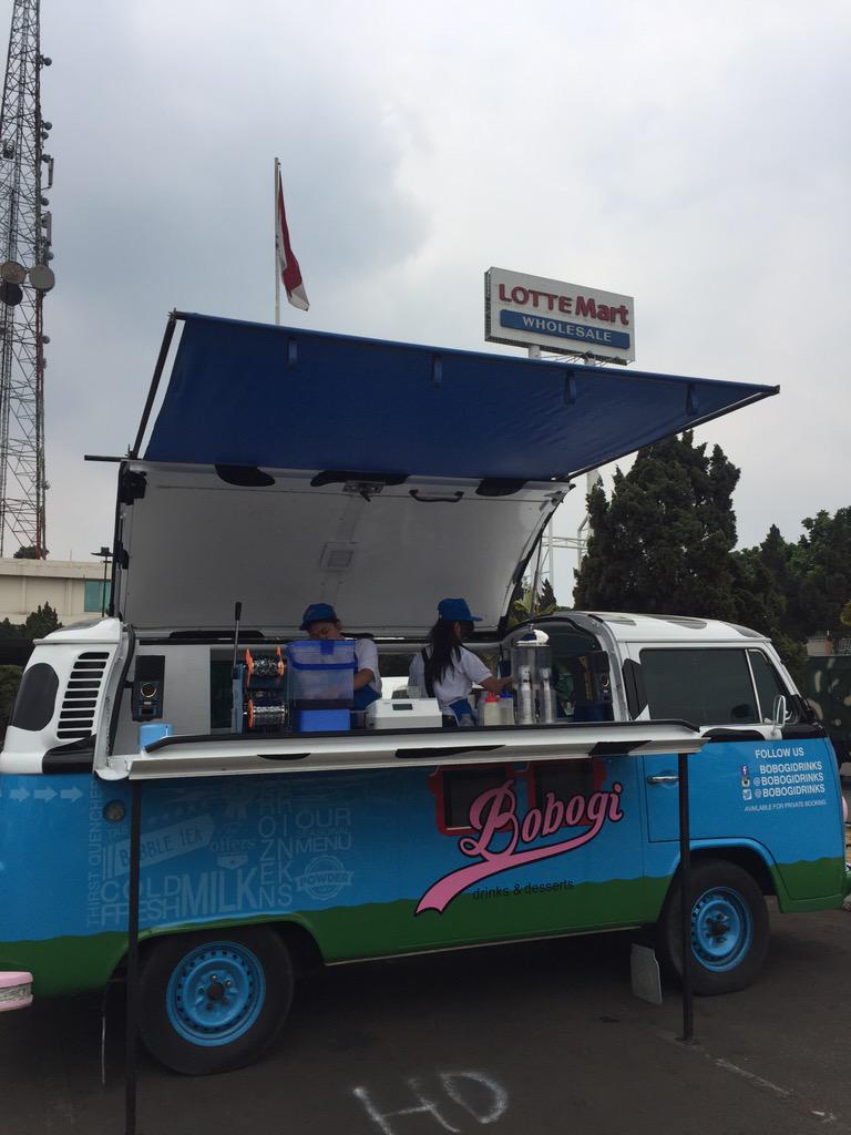 WartaKota's tweet photo. #ED2015 persembahan dr @lottewholesale !! 2,3,4Okt15Bandung Foodtruck, salah satunya "Bobogi" @bobogidrinks http://t.co/4EM2iAeoBy
